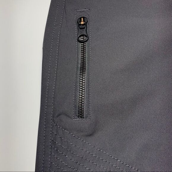 Lululemon Bust A Move Pant in Soot Light - Picture 5 of 9